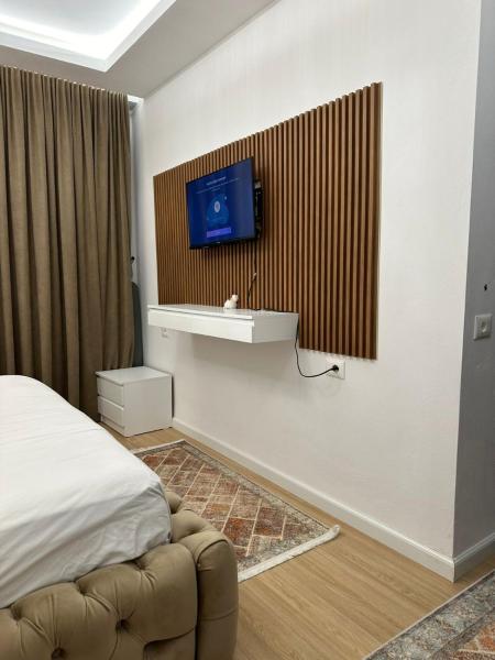 Na fotografii je vidět objekt Da Vinci Apartments, Durres, near the beach nacházející se ve městě Durrës.