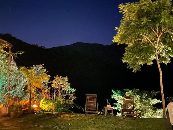 A la foto es mostra l'objecte A Cabana mais bucólica de Araras situat a la ciutat de Petrópolis.