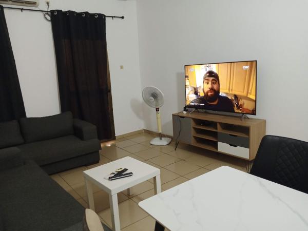 Na zdjęciu widoczny jest obiekt HEBERTOGO Casablanca położony w mieście Lomé.