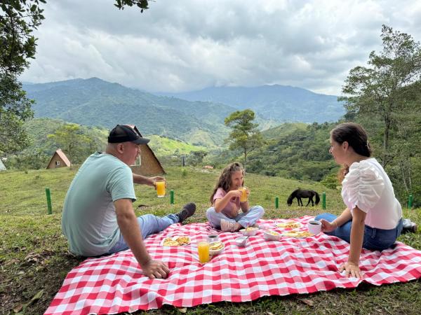 Na foto é possível ver o objeto Eco Hotel Birdland en Buga Valle localizado na cidade de Buga.