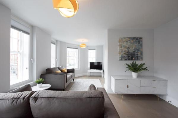 A la foto es mostra l'objecte Modern,Bright and spacious 2 bed situat a la ciutat de Shenfield.