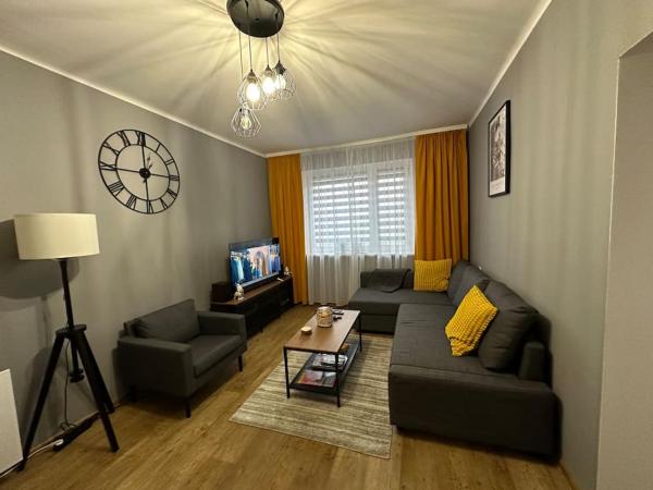 Στη φωτογραφία φαίνεται το αντικείμενο Cozy Place που βρίσκεται στην πόλη Ζάμπρτσε.