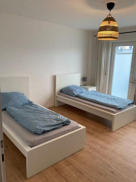 A la foto es mostra l'objecte 3 Zimmer Küche Bad - Monteurwohnung in ruhiger Lage situat a la ciutat de Oedheim.