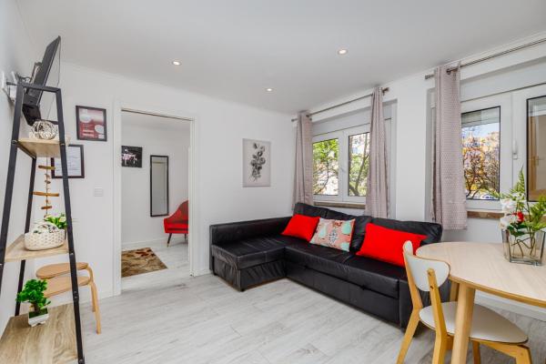 På billedet ses objektet Mia guest House R/C beliggende i byen Setúbal.