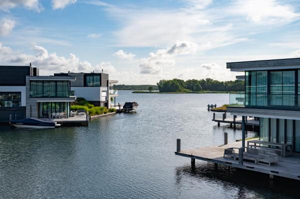 A la foto es mostra l'objecte Dormio Harbour Village situat a la ciutat de Arnemuiden.