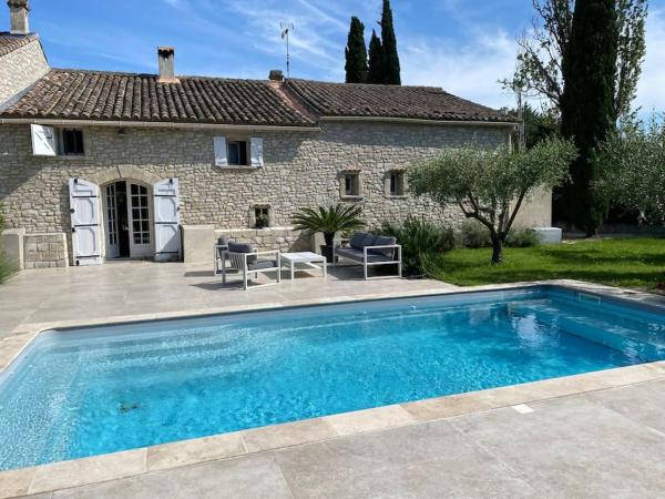 Na zdjęciu widoczny jest obiekt Mas avec piscine entre Alpilles et Luberon położony w mieście Sénas.