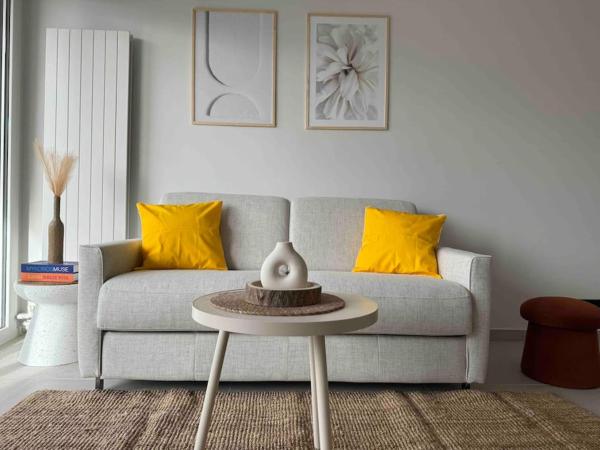 A la foto es mostra l'objecte Superb loft terrace Suresnes Minimum 30 nights situat a la ciutat de Suresnes.