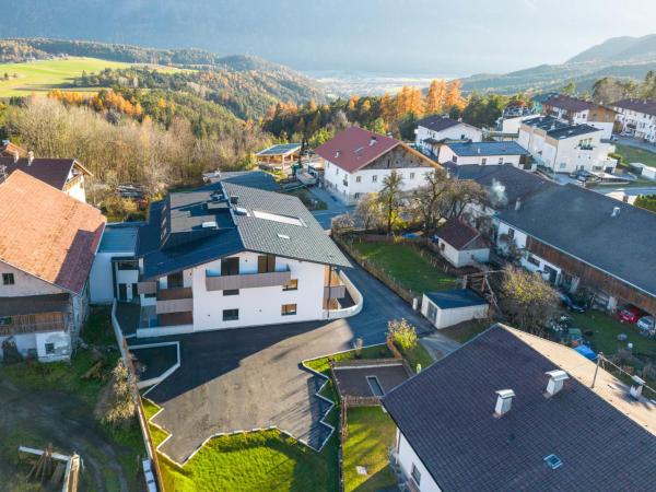 Na zdjęciu widoczny jest obiekt Apartment be home by Interhome położony w mieście Mieming.