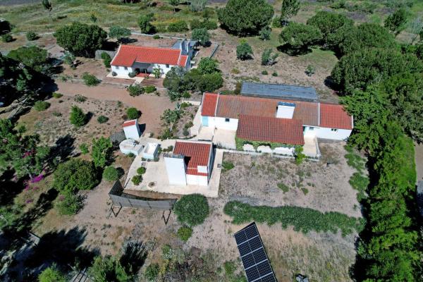 Na zdjęciu widoczny jest obiekt Villa Pinheiro Mãe położony w mieście Carvalhal.