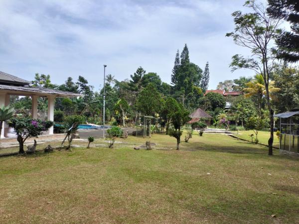 A la foto es mostra l'objecte Villa Ledenfi situat a la ciutat de Cisarua.