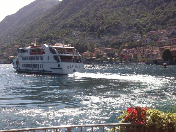 På bildet vises objektet Gold-Family Apartment in Lake Como for 5 guest Menaggio som ligger i byen Menaggio.