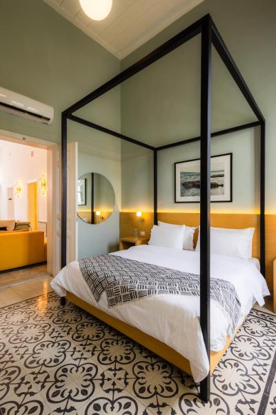 Breathe Hotel, Batroûn