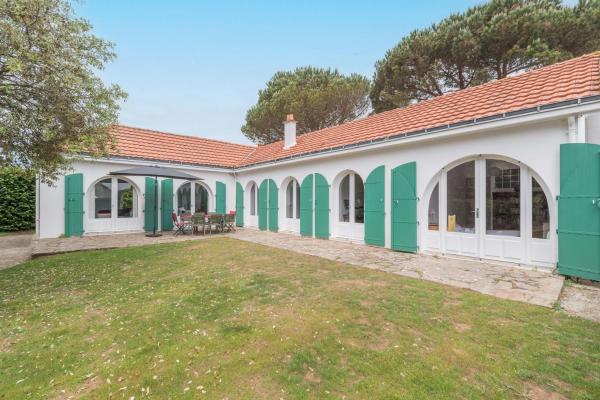 A la foto es mostra l'objecte Longère familiale proche mer et golf situat a la ciutat de Pornic.