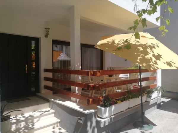 A la foto es mostra l'objecte Apartment Jade situat a la ciutat de Vodice.