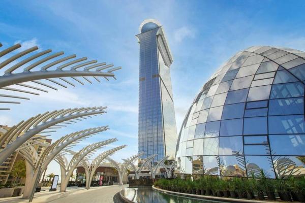 På billedet ses objektet Palm Tower Luxury 1BR Sea View Suites with 5 Star Hotel Amenities beliggende i byen Dubai.