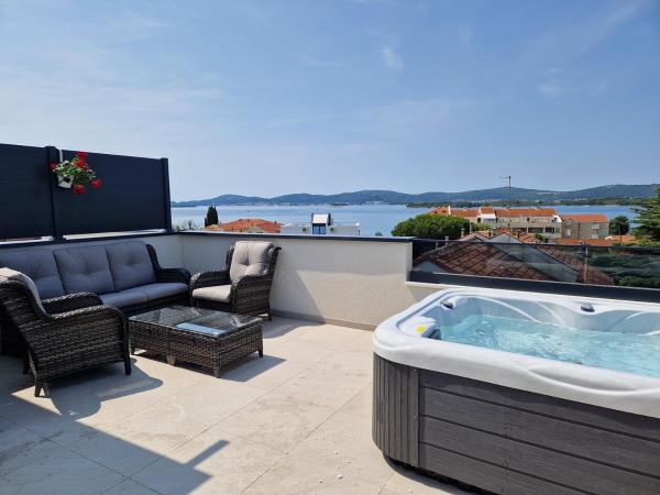 A la foto es mostra l'objecte Apartment Sunrise situat a la ciutat de Turanj.