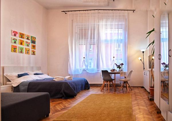 På billedet ses objektet TRAVEL AND MUSIC APARTMENT beliggende i byen Timişoara.