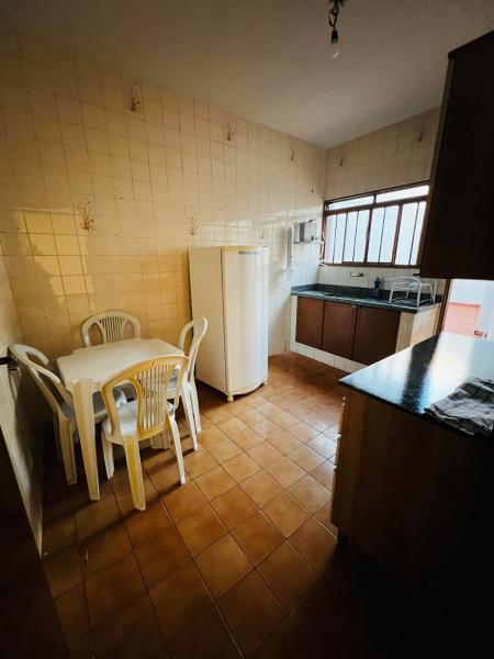 The photo shows the Apartamento 2 - 16 pessoas located in the city of Uberaba.
