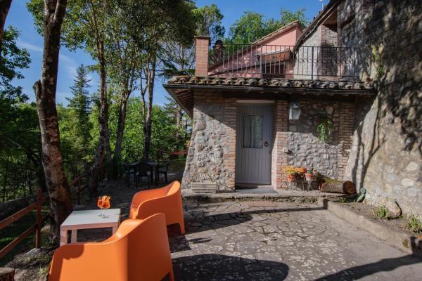 На фото показан объект Little Umbria Guest House, расположенный в городе Ficulle.