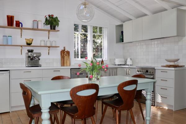 På billedet ses objektet The Moreporks Cottage beliggende i byen Ostend.