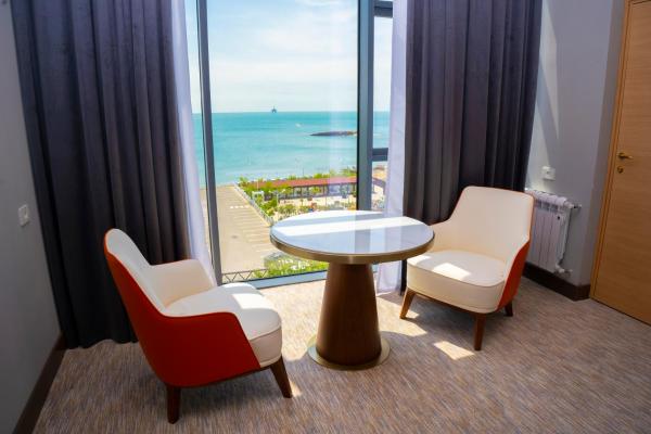Port Marine Hotel By HOLLYWOOD, Baku