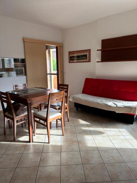 På billedet ses objektet Appartamento comodo a stazione autostrada ed autodromo, 5 posti letto con garage beliggende i byen Imola.