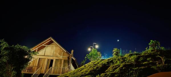 Kuvassa näkyy kohde Nirvana Cottages Moolakkada, joka sijaitsee kaupungissa Varagampadi.