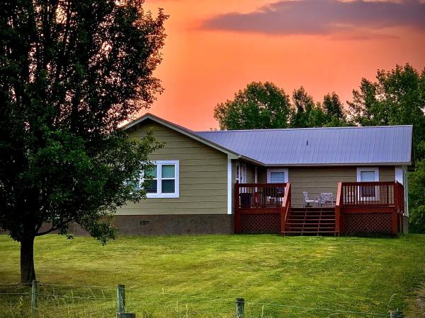 Baxter Farmhouse - Dandridge, TN