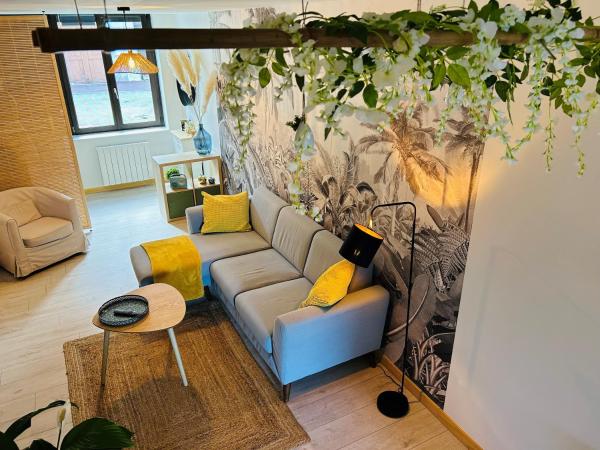 På billedet ses objektet Hébergement centre de la Mûre beliggende i byen Cognet.