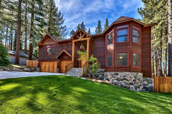 Blackfoot Luxury Retreat - Hot Tub Pool Table Pets Deck - Lake Tahoe