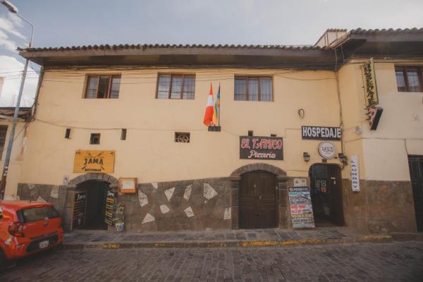 Na fotografii je vidět objekt Lucios Cusco nacházející se ve městě Cuzco.