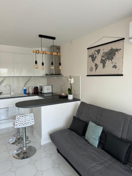 På billedet ses objektet Studio Antibes Port Vauban. beliggende i byen Antibes.