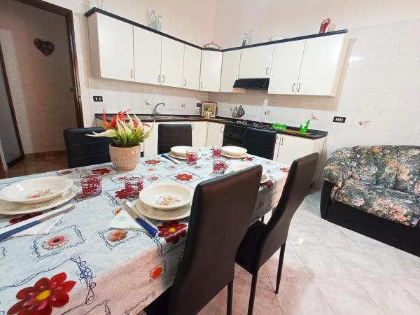 På billedet ses objektet Casa mirela apartment beliggende i byen Cassibile.