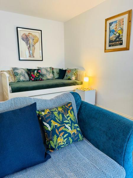 Na zdjęciu widoczny jest obiekt Cavernous open plan town house in st Leonards położony w mieście St Leonards-on-Sea.