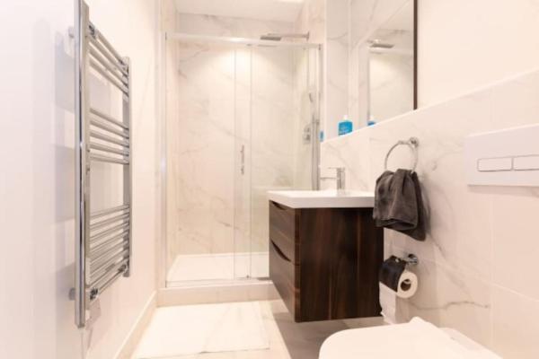Bilde 3: Zenith at Fleet Heights Apartment Three