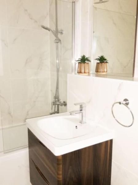 Bilde 8: Zenith at Fleet Heights Apartment Three