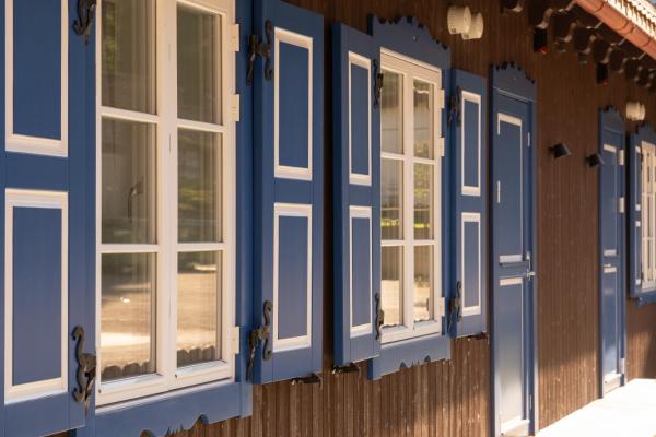 A la foto es mostra l'objecte Vila Modernist situat a la ciutat de Nida.