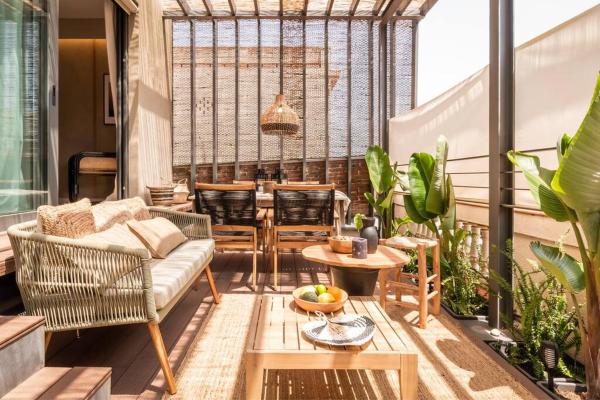Lulua - 2 bedrooms in Eixample Dreta, Barcelona