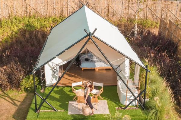 Auf dem Foto ist das Objekt SOL Glamping at Khao yai in der Stadt Ban Nong Khwang zu sehen.