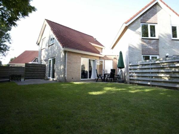 A la foto es mostra l'objecte Mosselbank 97 Comfortable holiday residence situat a la ciutat de Ouddorp.