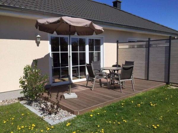 Na fotografii je vidět objekt Boddensurfer 2b Comfortable holiday residence nacházející se ve městě Pruchten.