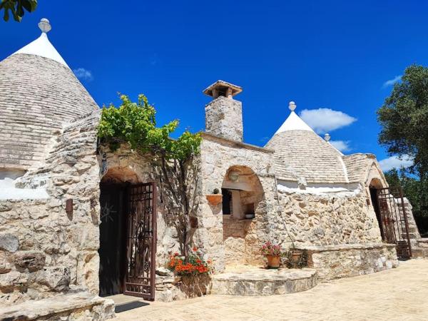 På billedet ses objektet Trulli del Panorama beliggende i byen Villa Castelli.