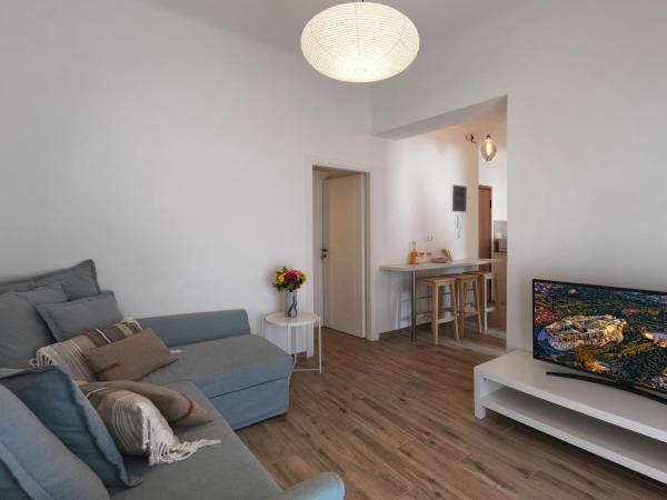 Beautiful Athenian apartment with terrace, Athens