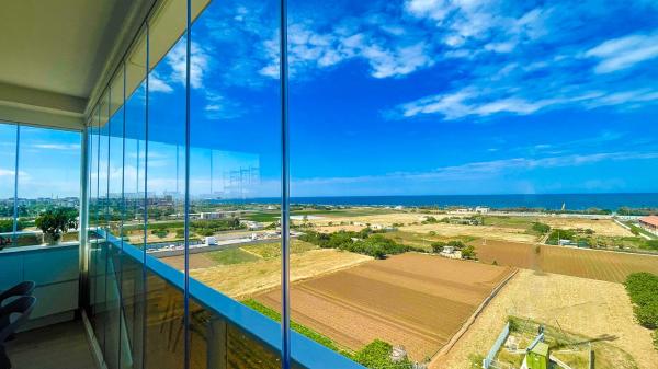 A la foto es mostra l'objecte Tony Maison - Amazing seaview in a modern apartment situat a la ciutat de Bari.