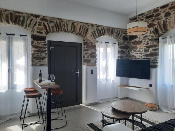 På billedet ses objektet RIVER STONE Home beliggende i byen Káto Potamiá.