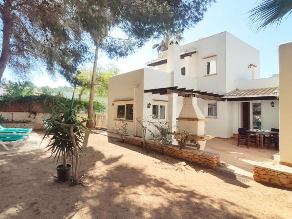 Na foto é possível ver o objeto Casa Rainer localizado na cidade de Cala Boix.