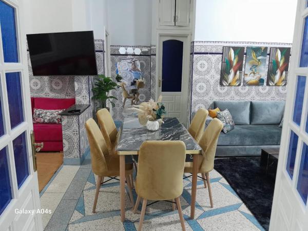 Na zdjęciu widoczny jest obiekt Appartement du lux très propre bien équipé położony w mieście Meknès.