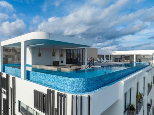 Na zdjęciu widoczny jest obiekt Elena Penthouse Oasis położony w mieście Tulum.