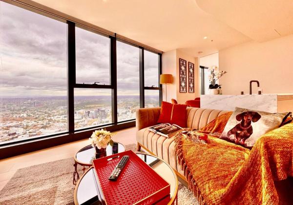 A la foto es mostra l'objecte High rise top view 2bed2bath situat a la ciutat de Melbourne.