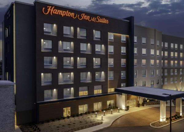A la foto es mostra l'objecte Hampton Inn & Suites Indianapolis West Speedway situat a la ciutat de Speedway.